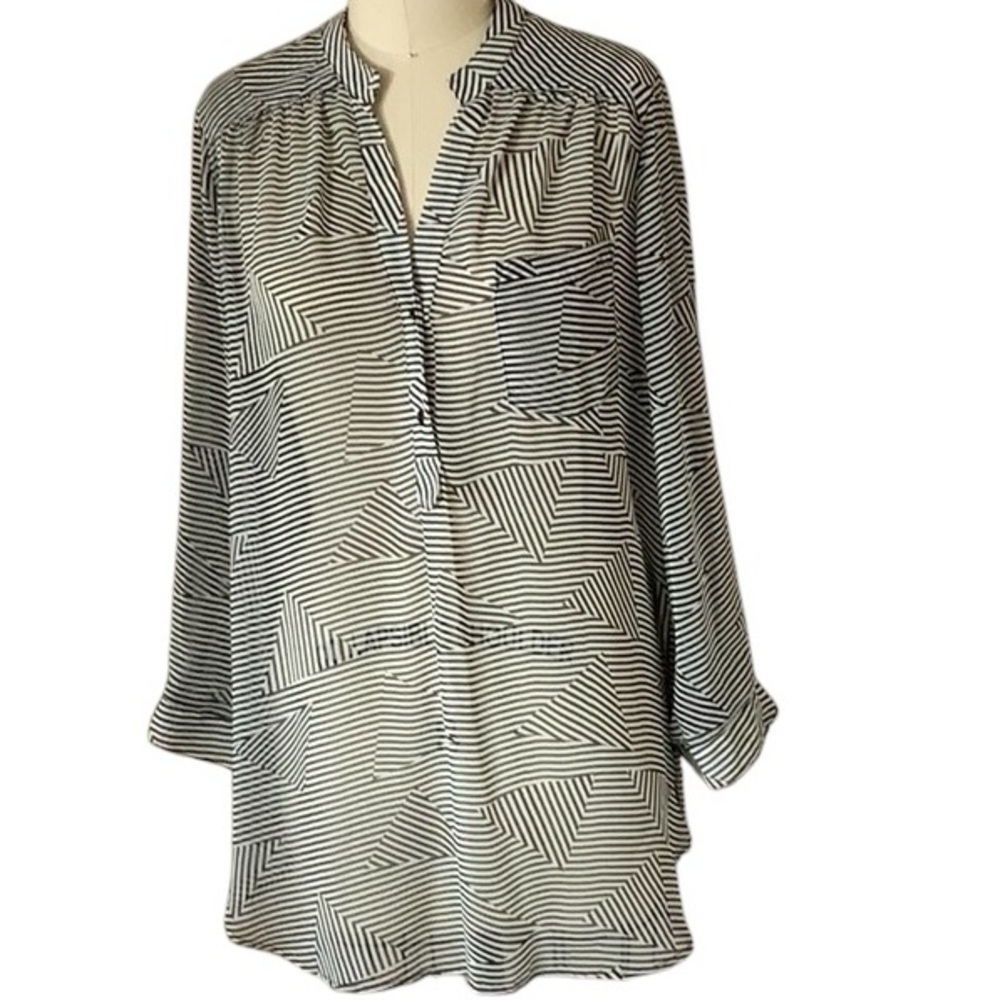 Pleione striped sheer top with button tab sleeves, Sz L